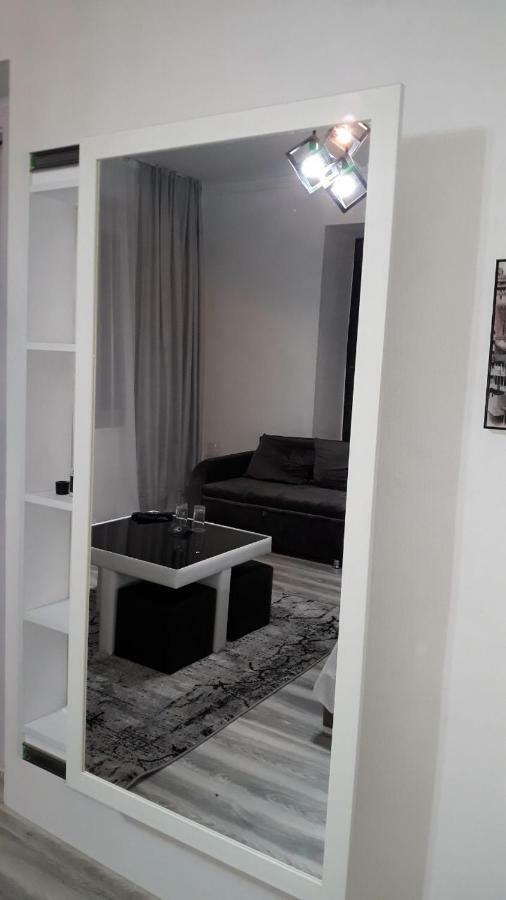Guest House In Avlabari 第比利斯 外观 照片